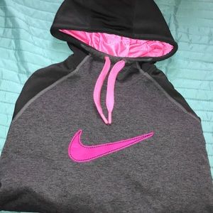 Nike therma fit hoodie like new medium